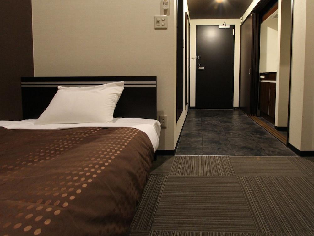 Hotel Livemax Budget Esaka Suita Dış mekan fotoğraf